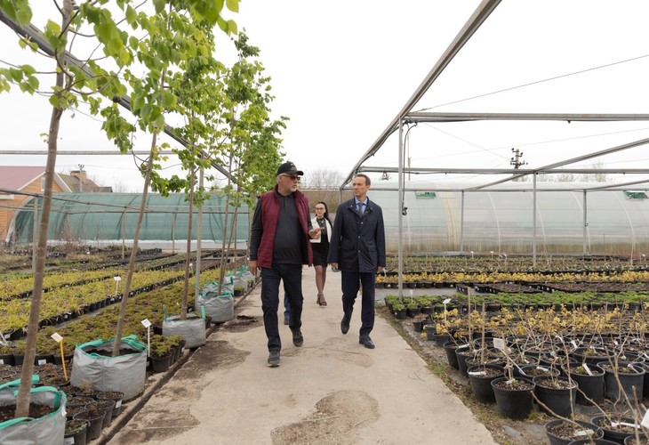 Гарантийный фонд Республики Татарстан посетил производство декоративных деревьев, кустарников и многолетних цветов